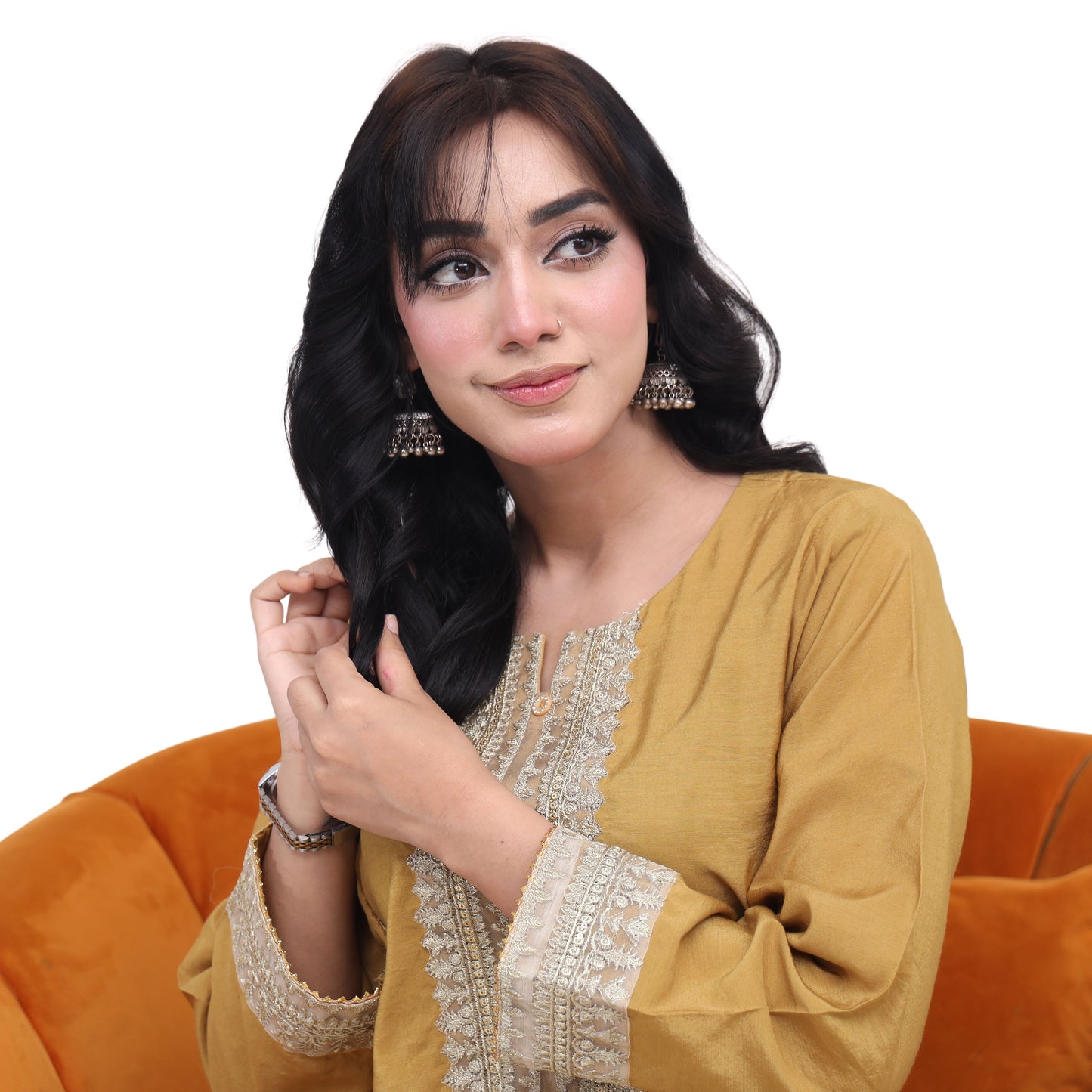 Nayra – Embroidered Raw Silk Set