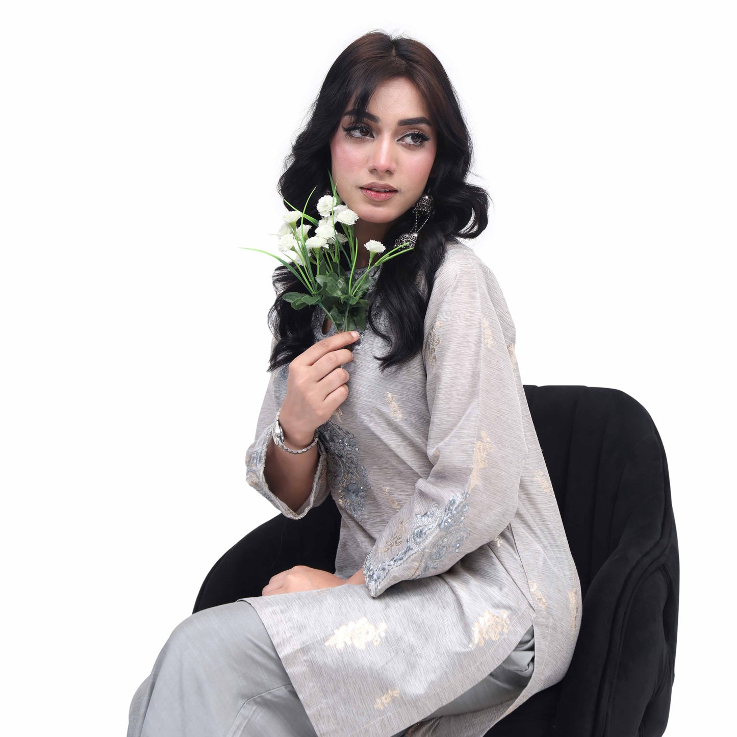 Selin – Embroidered Jacquard Set