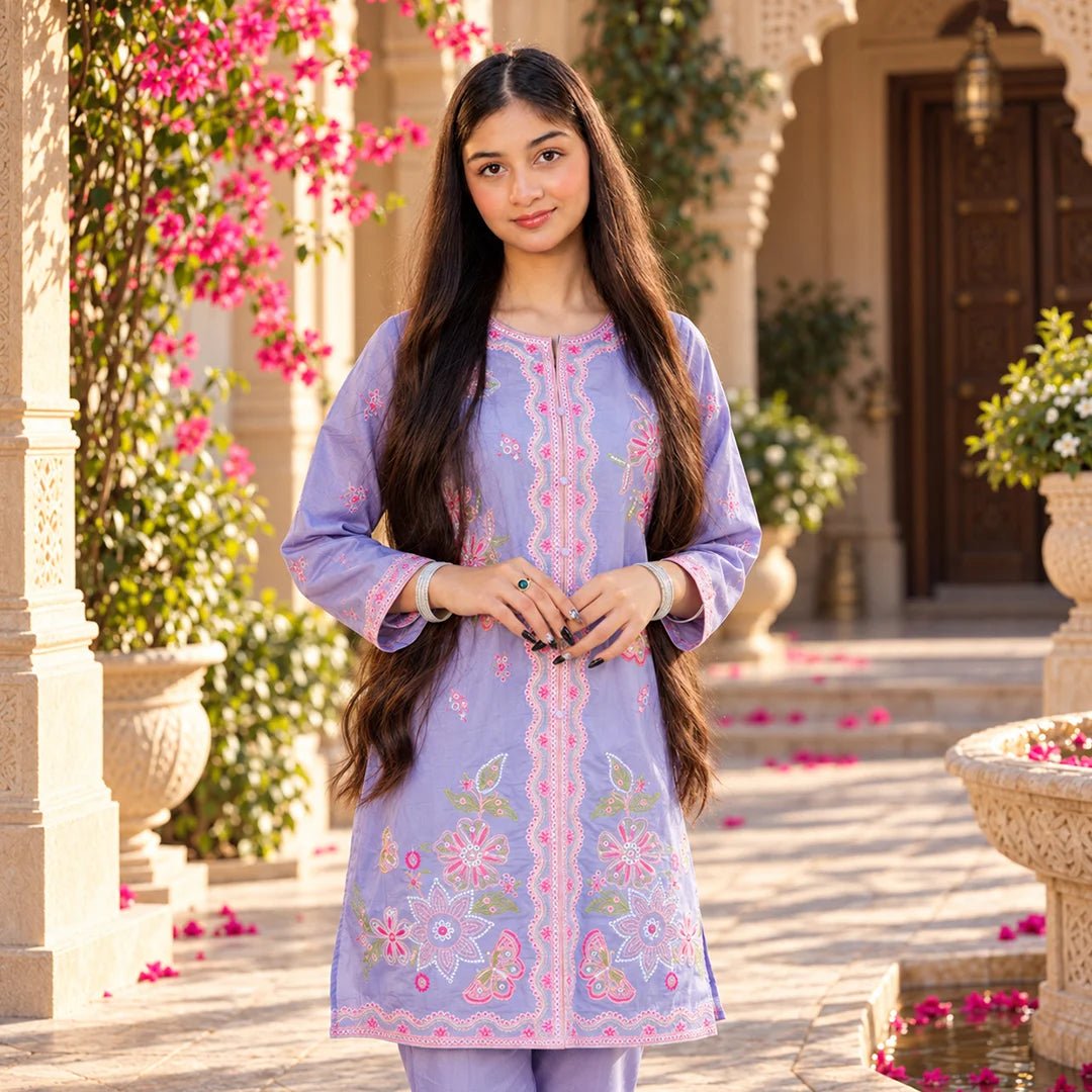 Embroidered  Cotton Lawn Suit –Nilofer