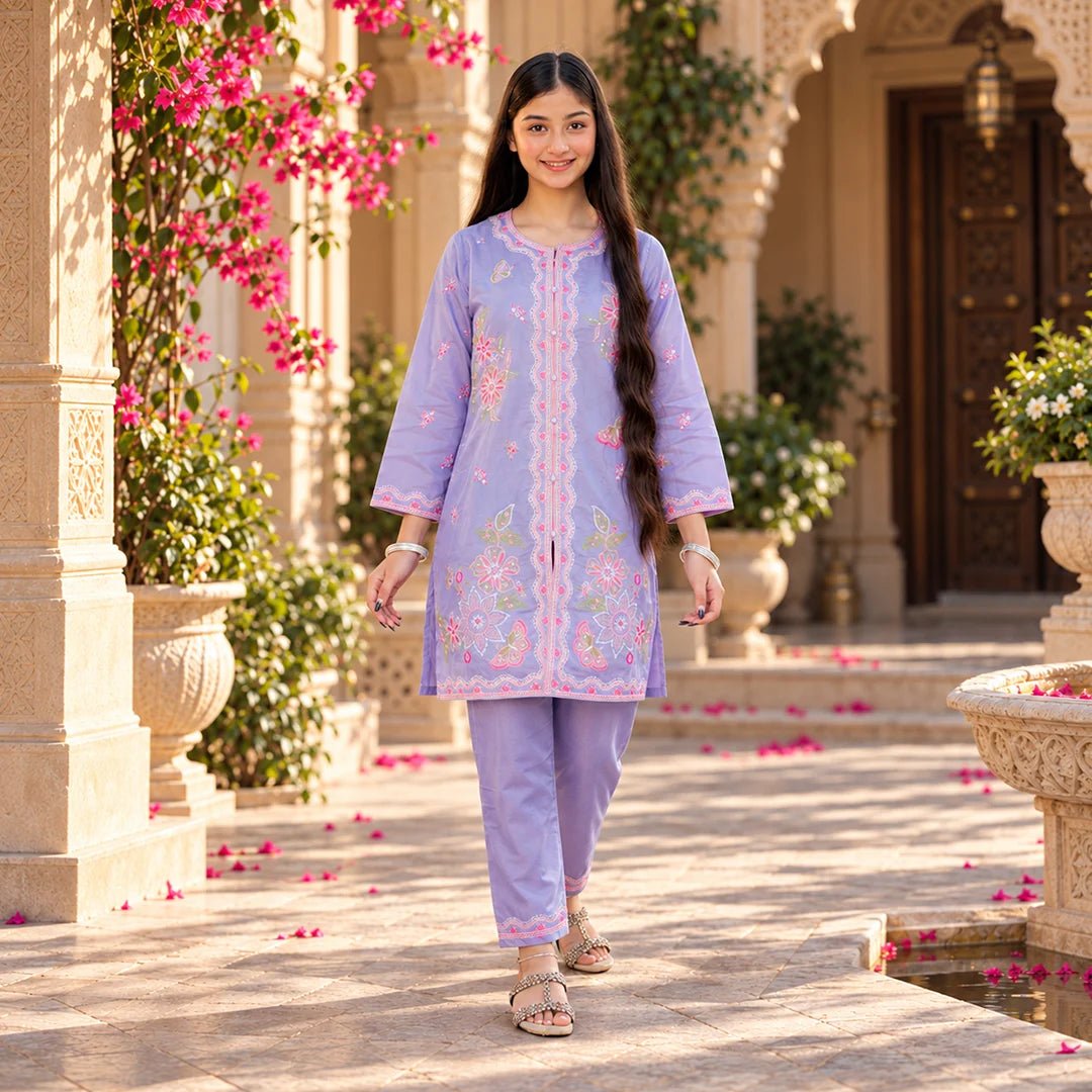 Embroidered  Cotton Lawn Suit –Nilofer