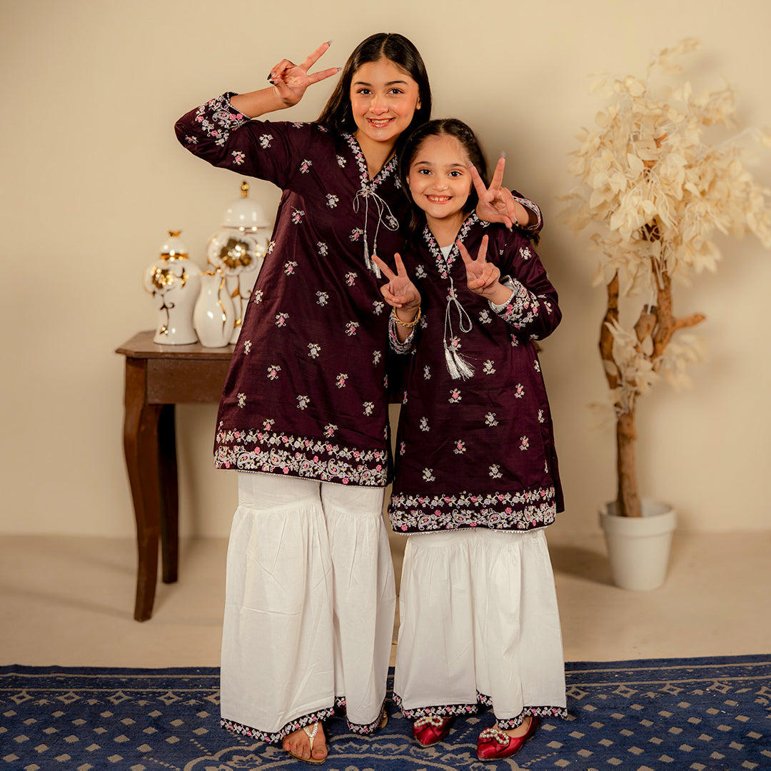 Embroidered  Cotton Lawn Suit –Nayab