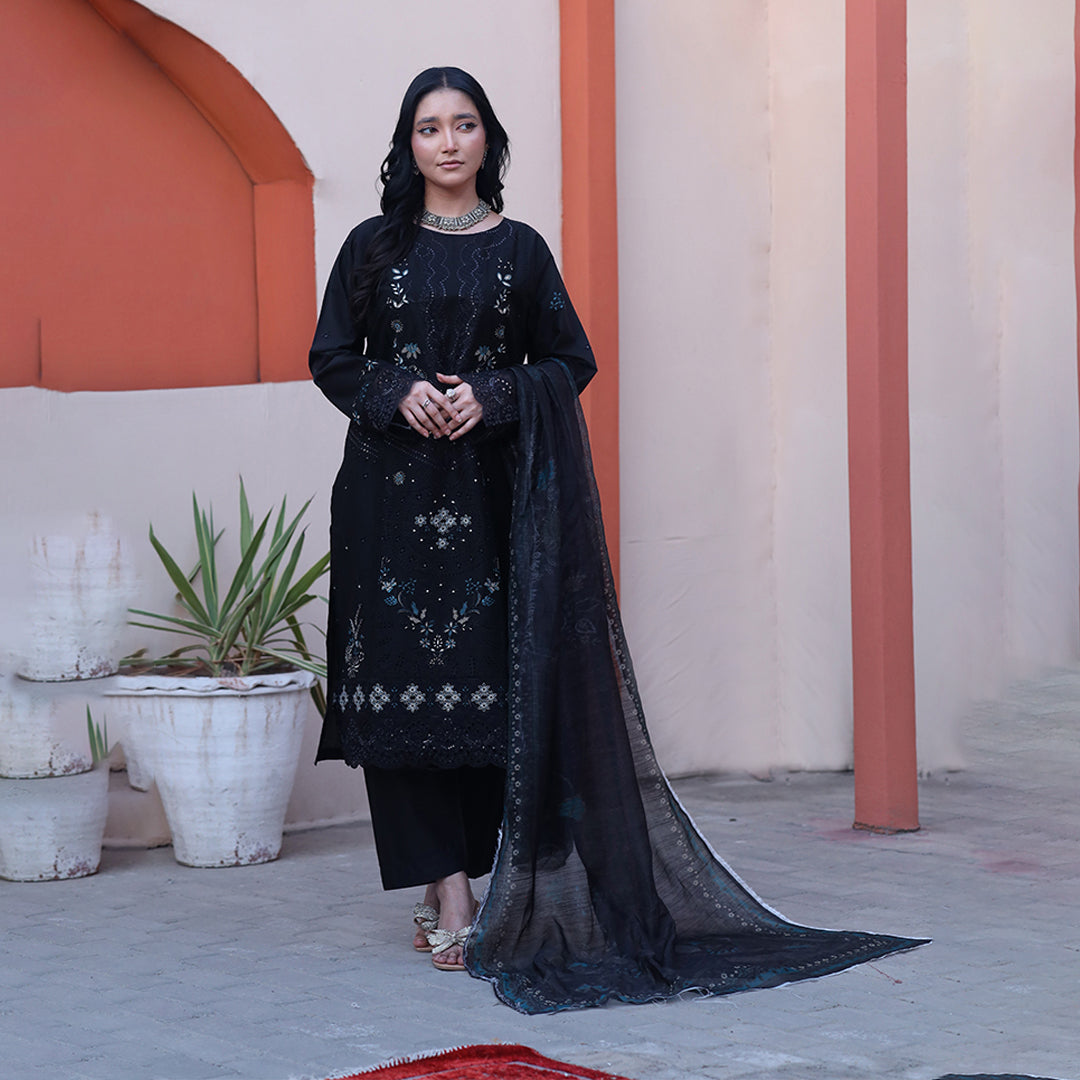 Embroidered Cotton Suit – Layla