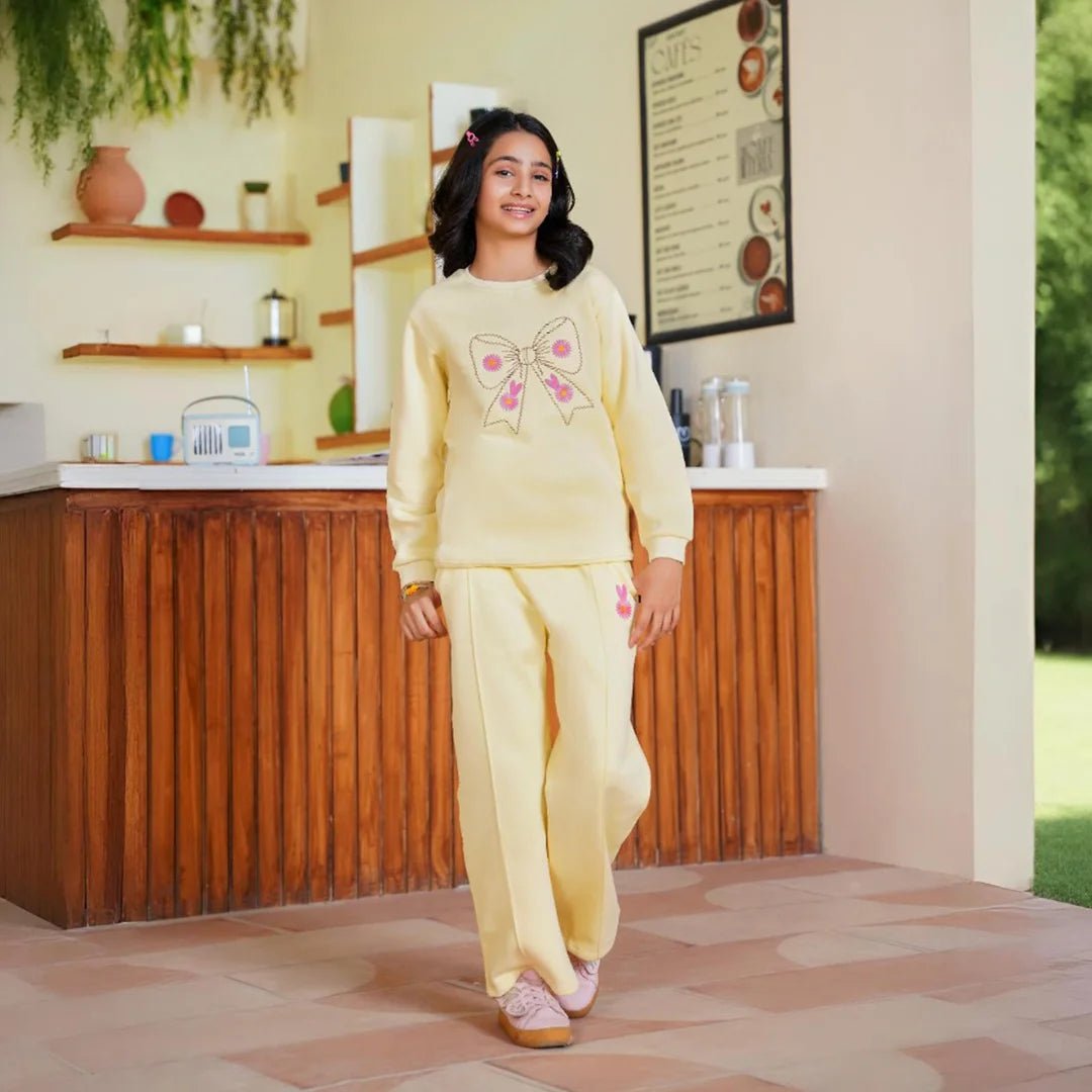 Embroidered Fleece Sweatshirt – Custard