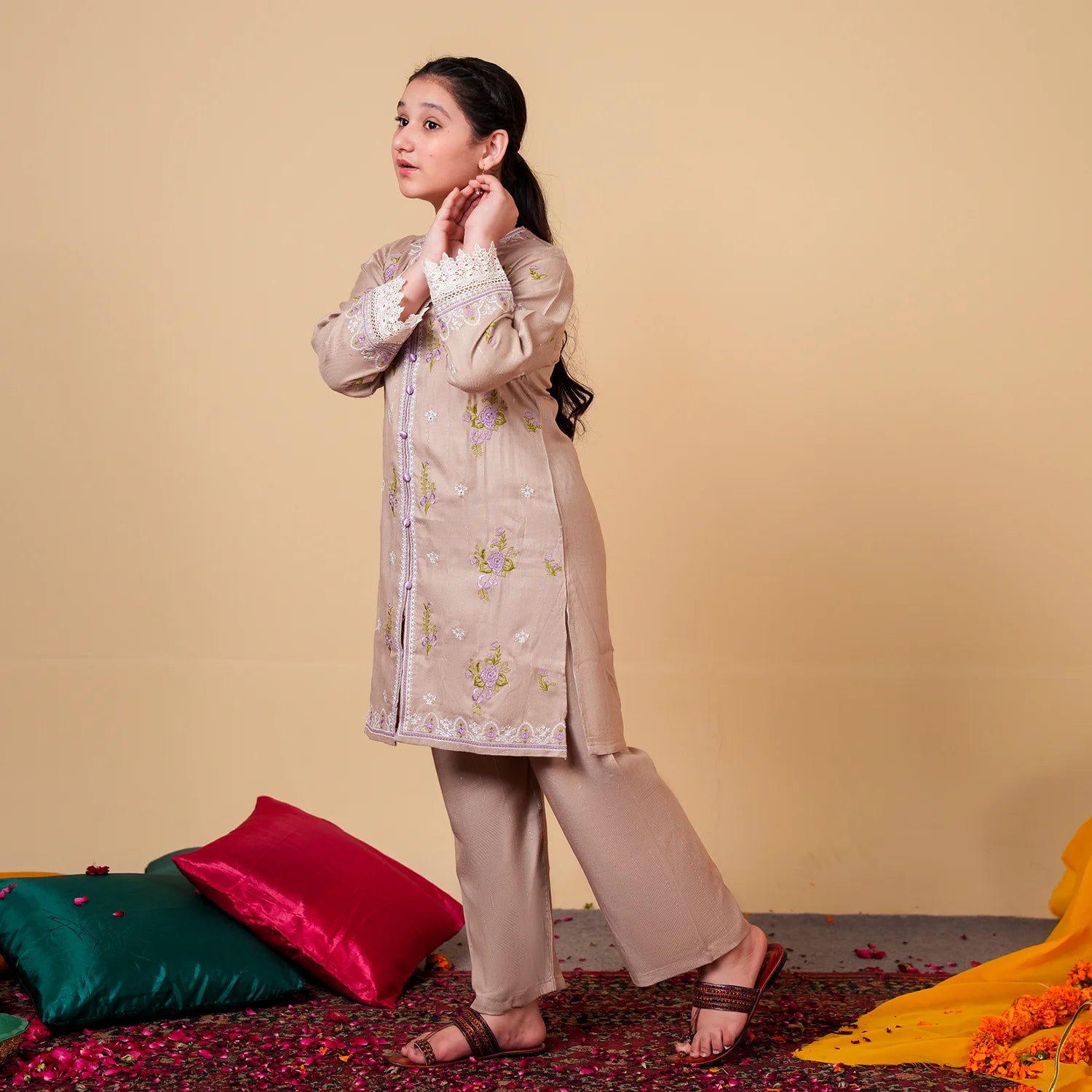Embroidered Khaddar Suit – Winter Bloom