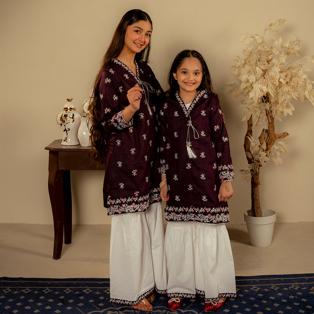Embroidered  Cotton Suit –Nayab