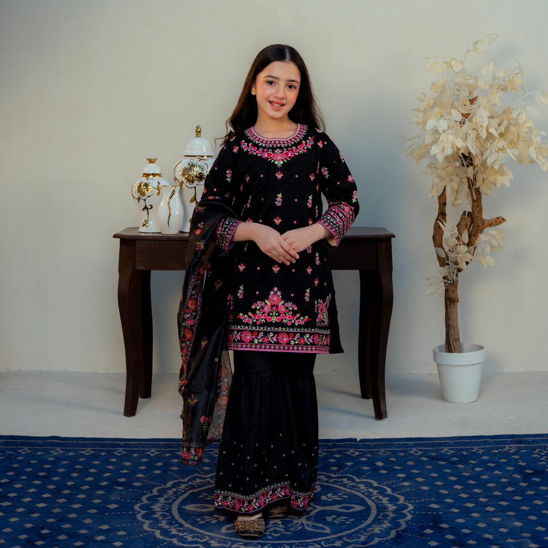 Embroidered  Cotton Suit –Siyah