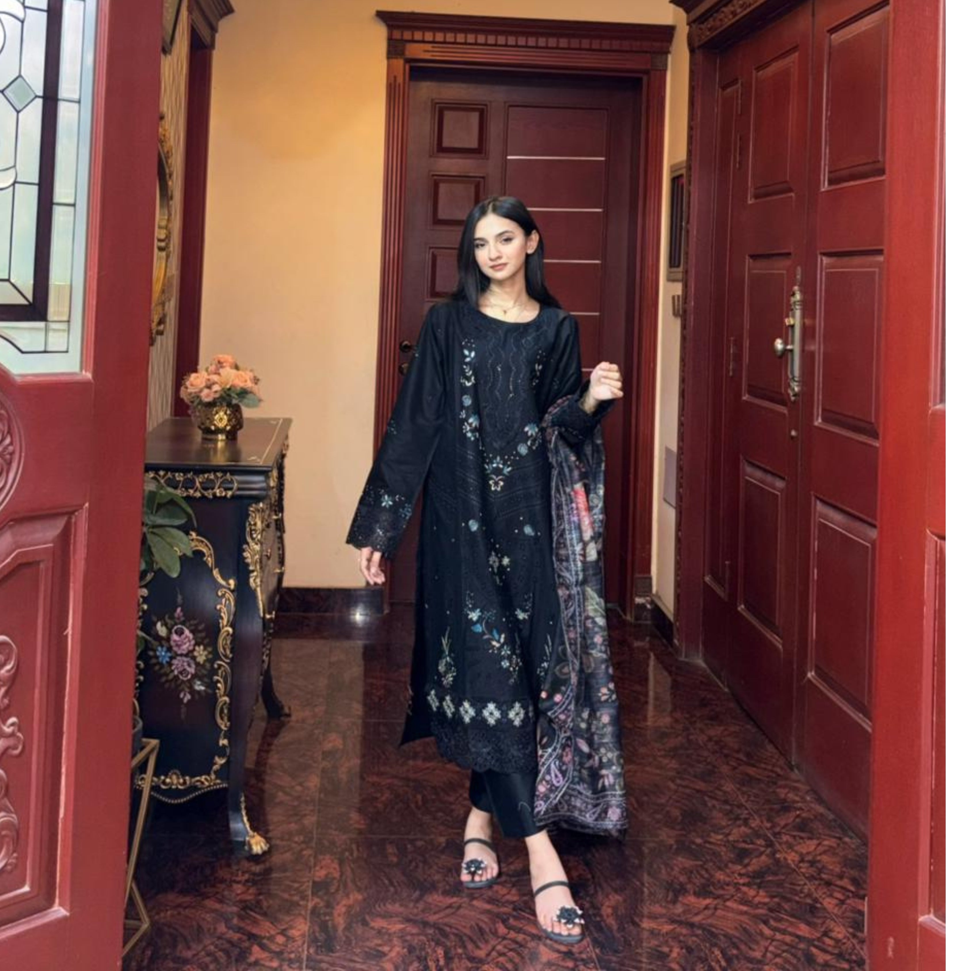 Embroidered Cotton Suit – Layla